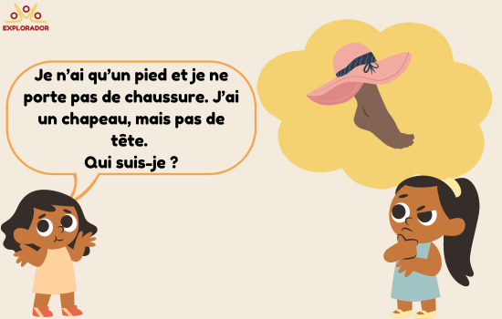 filles jouent à deviner j'ai pied et chapeau mais pas de tête