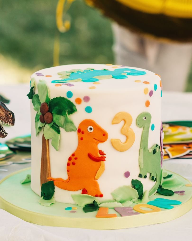 gateau dinosaure