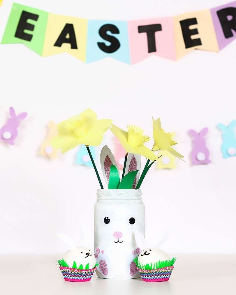 pot décoré en lapin de paques